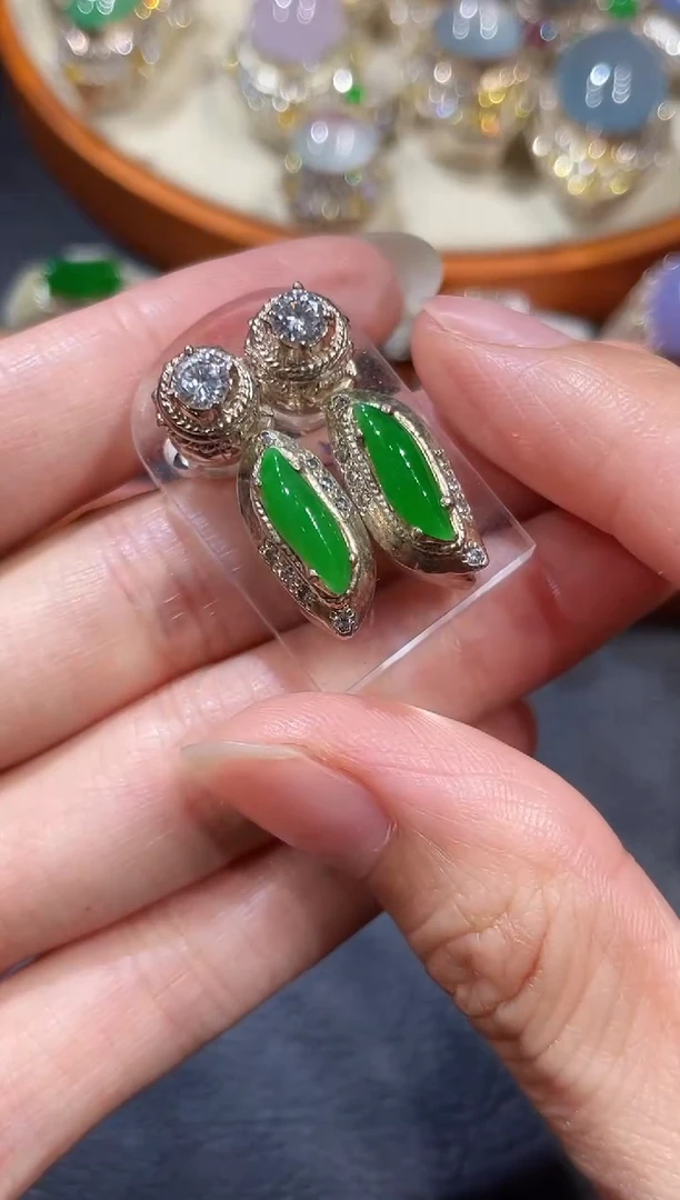 未镶嵌翡翠耳饰耳饰