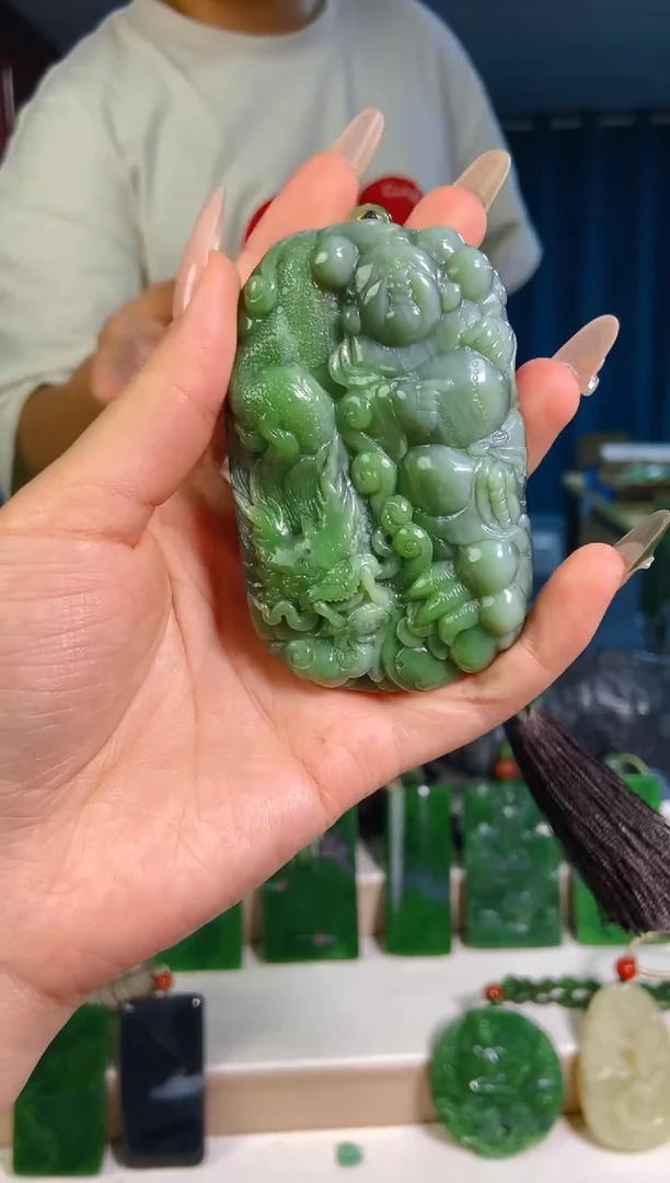 和田玉未镶嵌挂件1