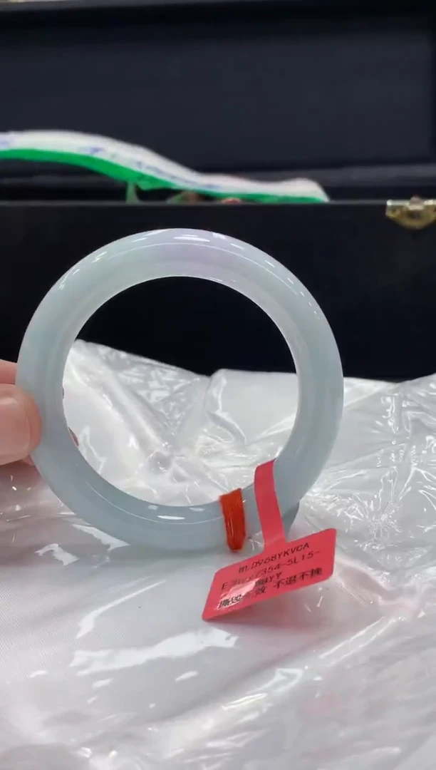 未镶嵌手镯翡翠翡翠手镯