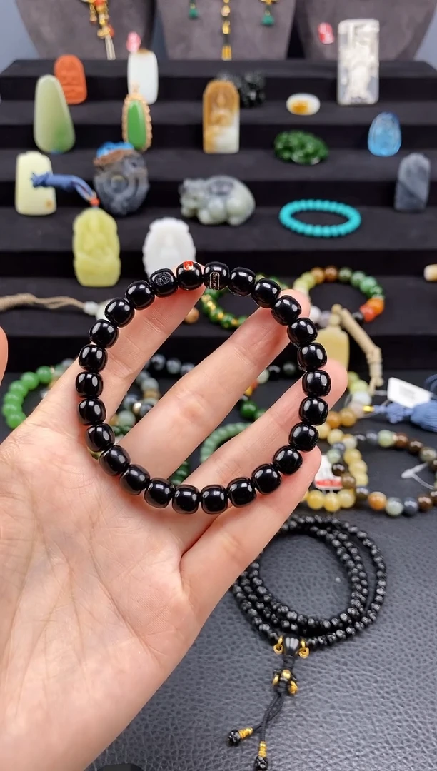 手串未镶嵌和田玉少**川8mm黑青老型手串藏物系列