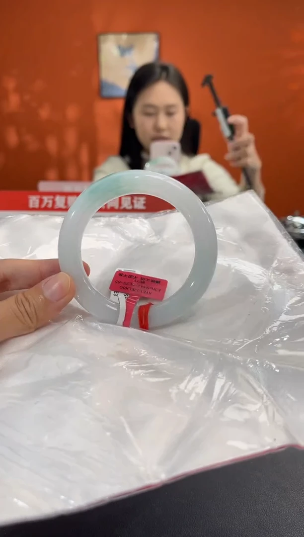 未镶嵌手镯翡翠1   55.3