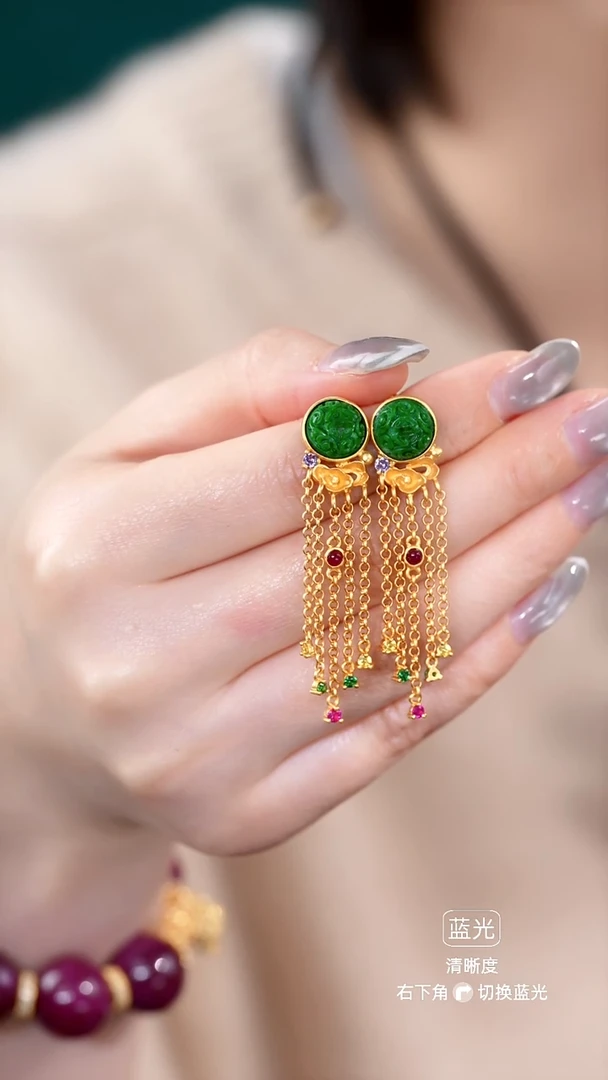 颈饰未镶嵌翡翠耳坠2