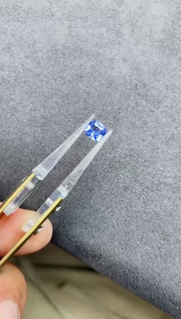 裸石蓝宝石无烧1.07ct