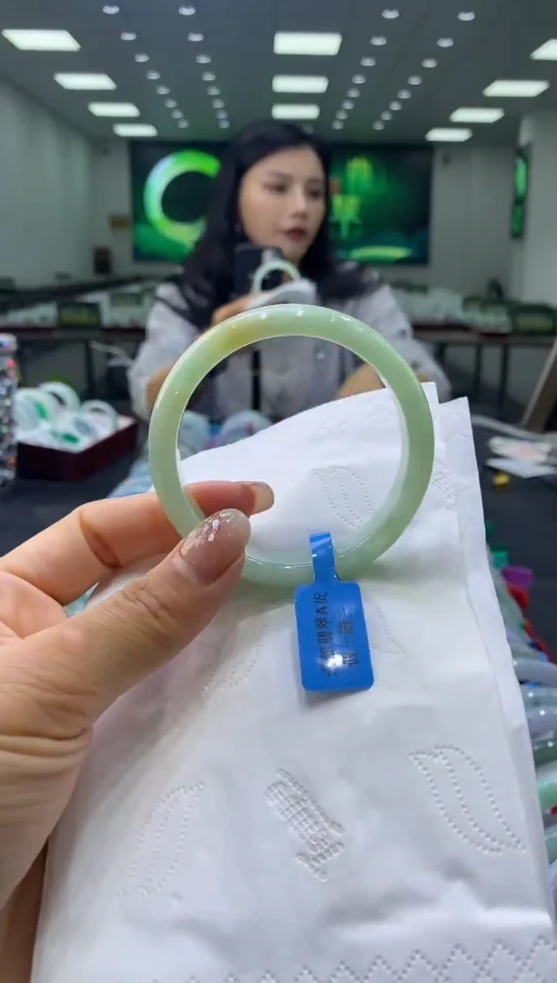 未镶嵌手镯翡翠00001315