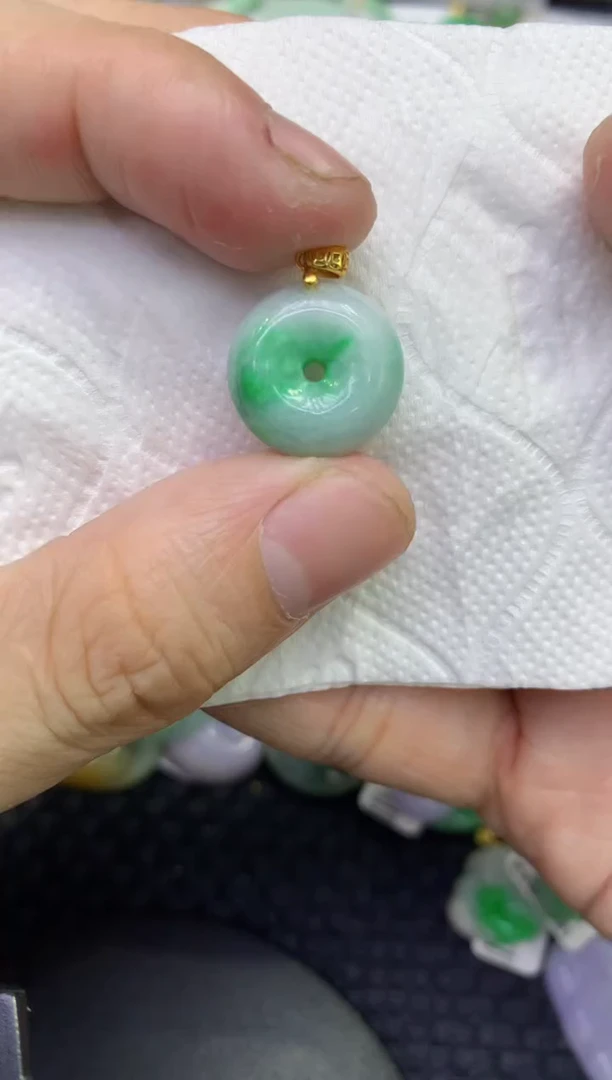 颈饰未镶嵌翡翠天然缅甸A货翡翠