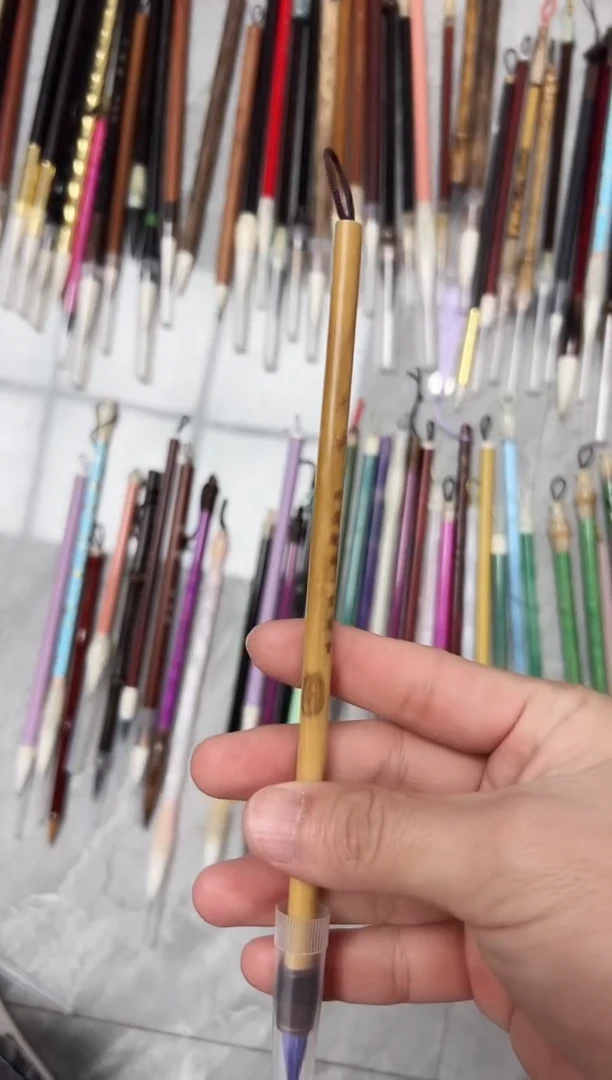 C028 定制毛笔1支微瑕  无礼盒  （清水试笔 蘸墨不退）