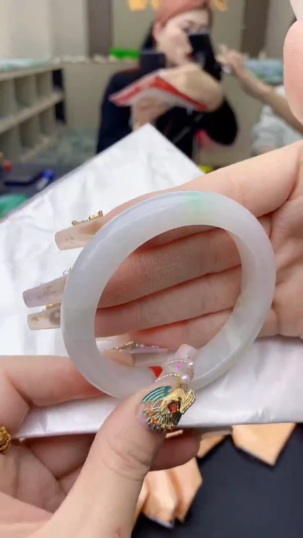 【闪购商品】翡翠手镯未镶嵌0112252482