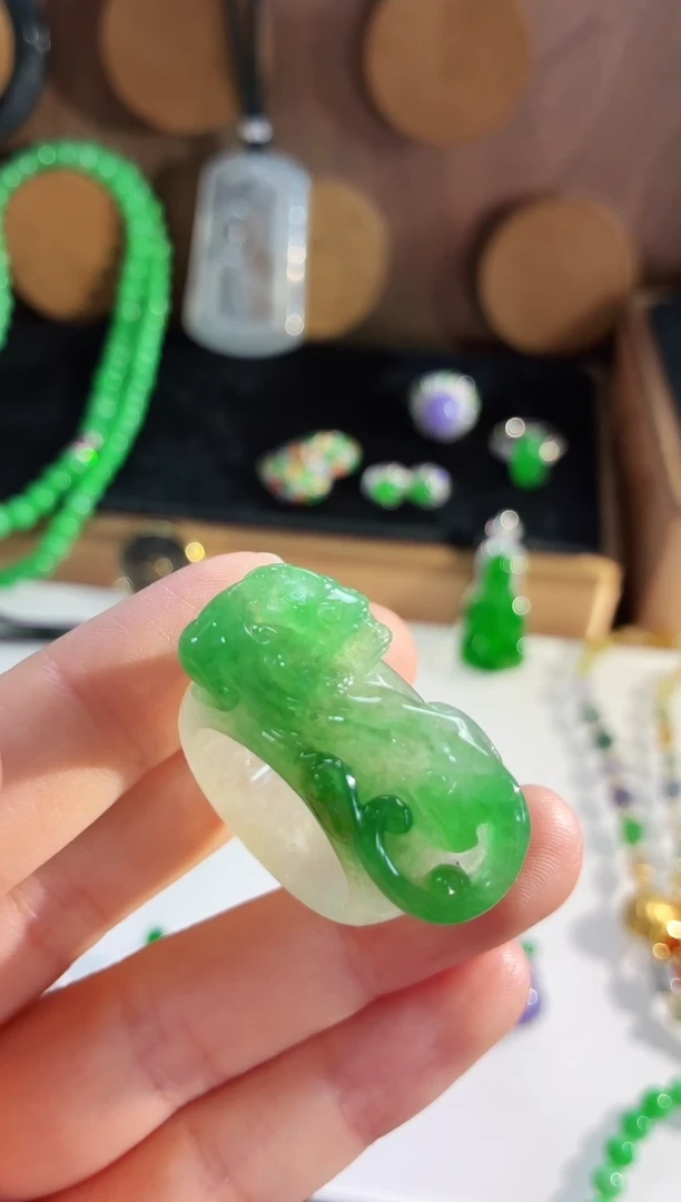 未镶嵌戒指翡翠戒指22