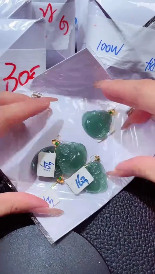 颈饰18K金镶嵌翡翠00000167多样性发其一