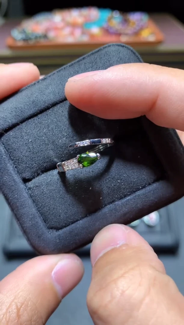 【闪购商品】透辉石戒指未镶嵌K02