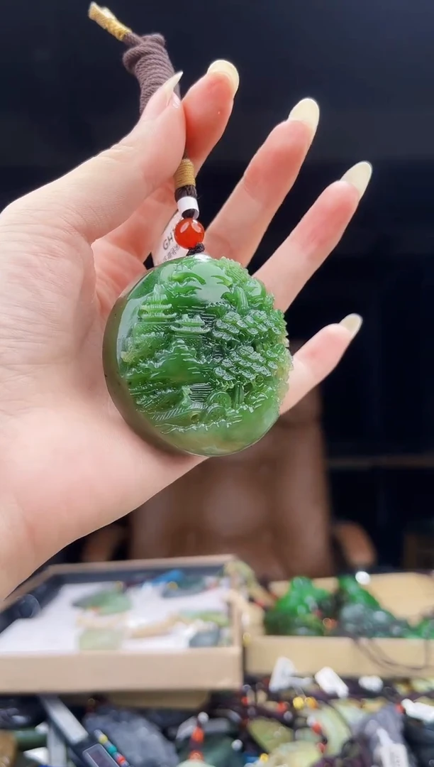 颈饰未镶嵌和田玉1