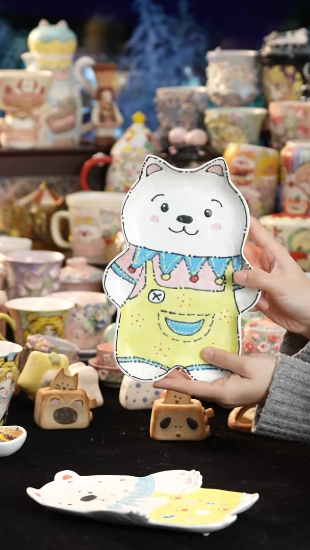 摆件陶景德镇釉下彩手绘设计师款陶瓷