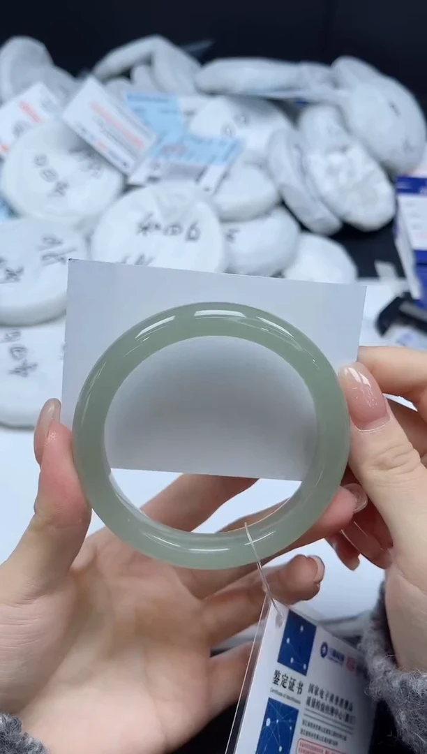 未镶嵌手镯石英质玉051-6061