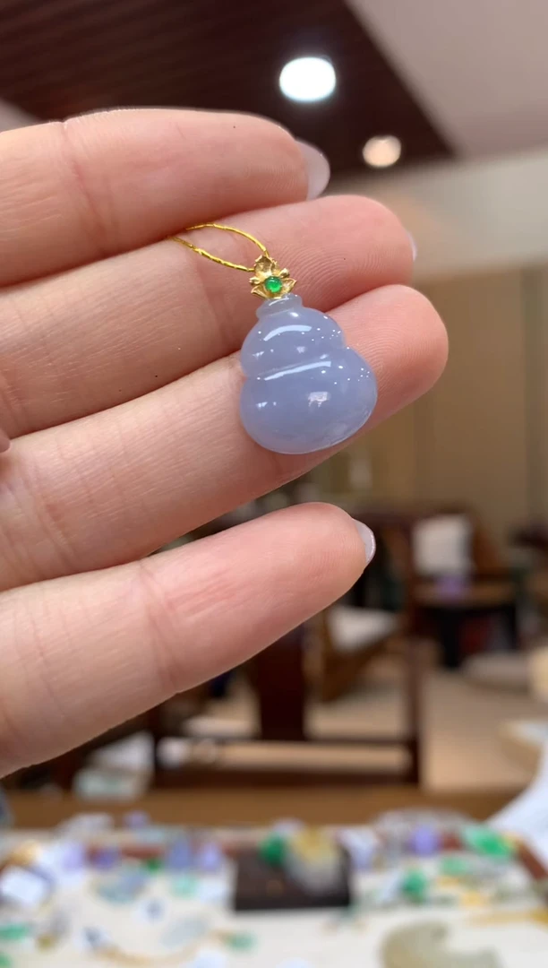 吊坠(不含链)18K金镶嵌翡翠葫芦