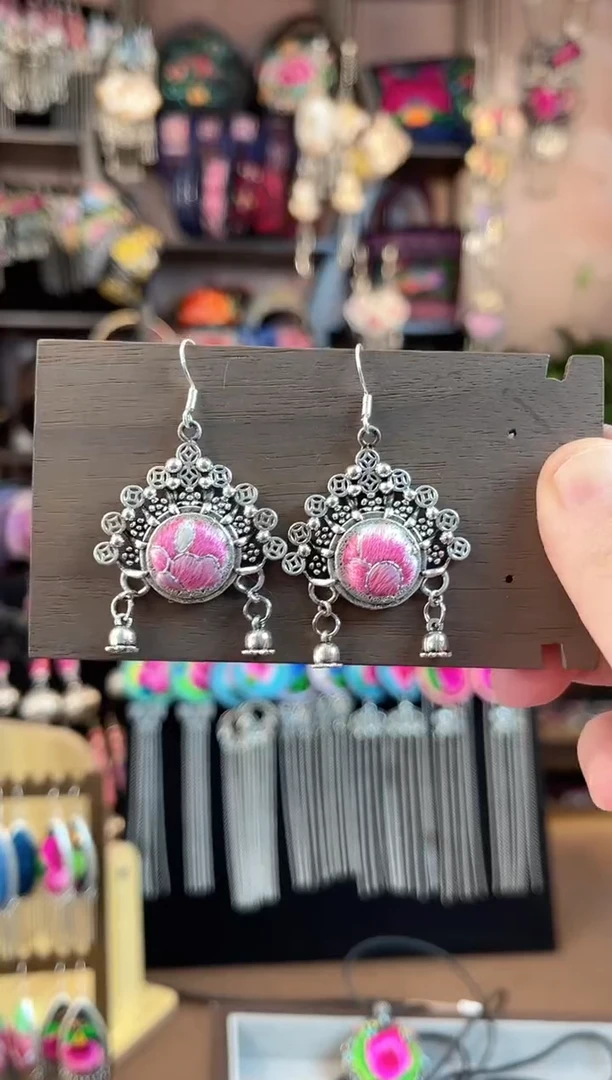 织绣民族风手工非遗老绣饰品415