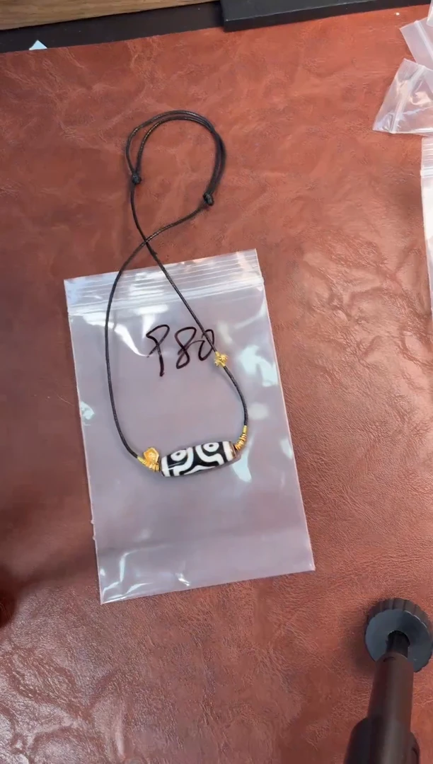 未镶嵌天珠玛瑙/玉髓噶玛珠宝天珠37mm