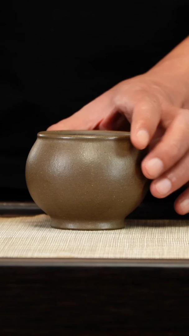 茶壶紫砂蟹壳青坛子