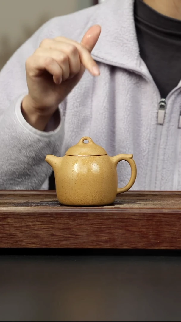 茶壶紫砂手磨黄金段 秦权