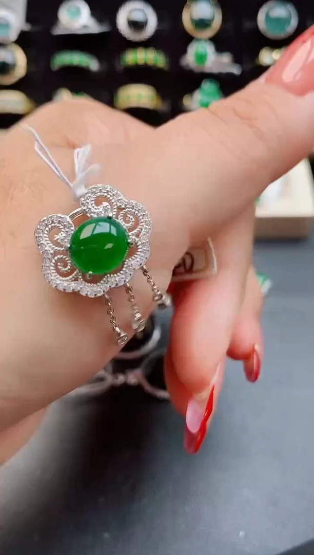 【闪购商品】翡翠颈饰银S925镶嵌12112