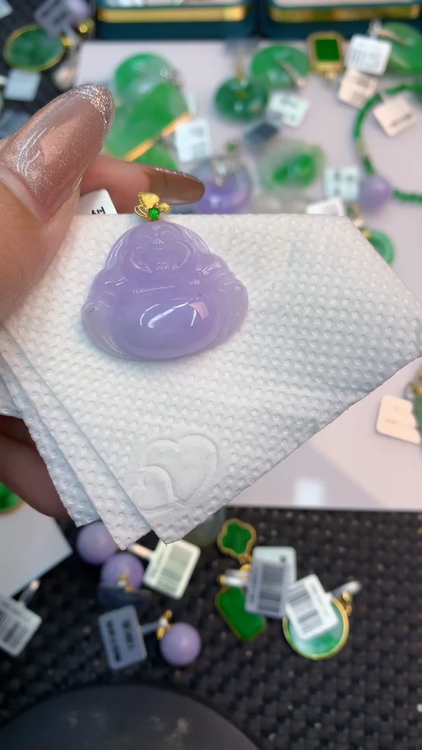 颈饰18K金镶嵌翡翠1