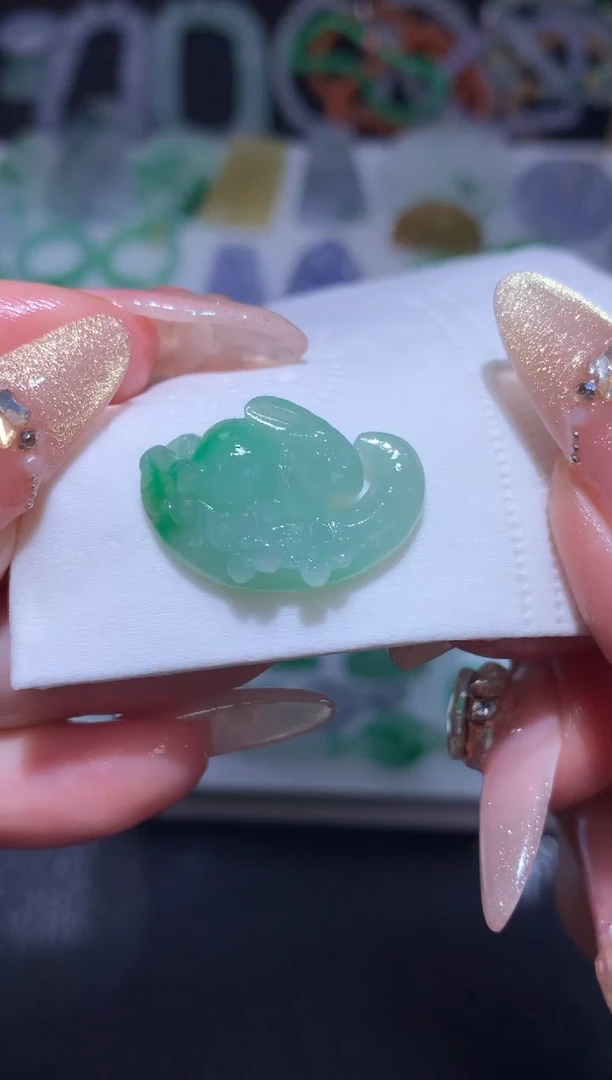 未镶嵌定制翡翠月兔