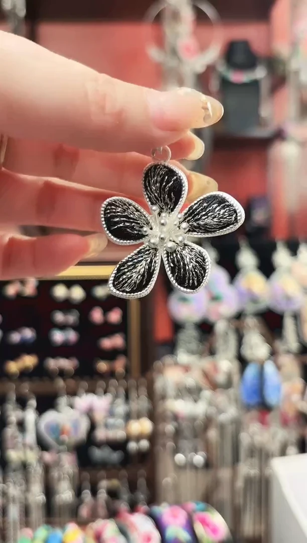 织绣民族风非遗老绣饰品154