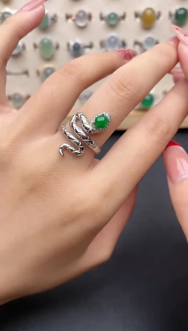 【闪购商品】翡翠戒指银S925镶嵌一物一证一礼盒