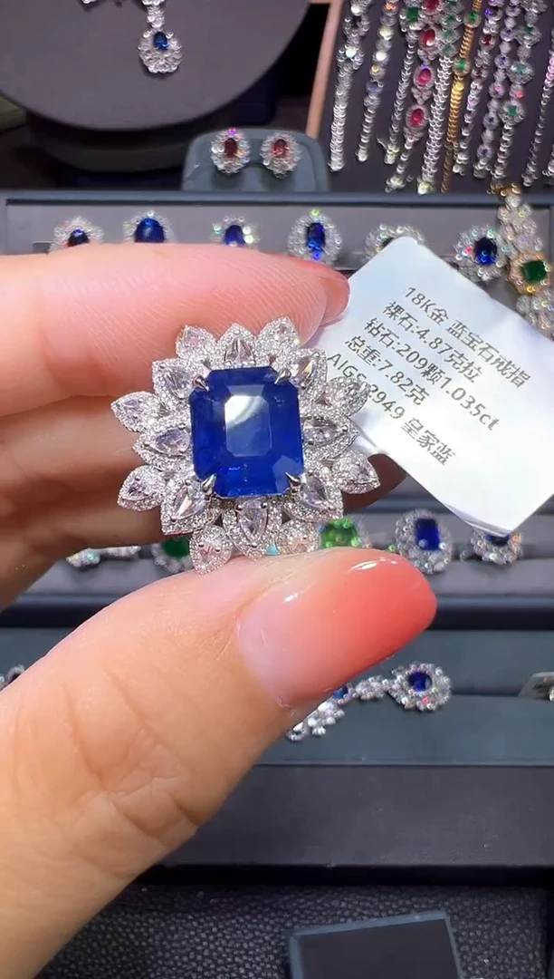 戒指蓝宝石18K金镶嵌AIGS 皇家蓝 4.87克拉