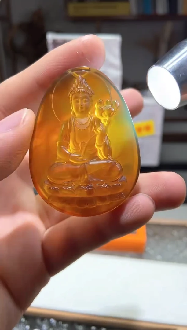 琥珀颈饰未镶嵌大势至