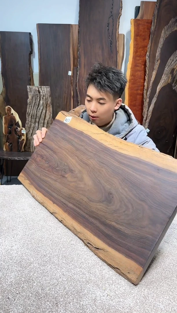 【闪购商品】风车木（黑檀木）尺寸71*37*2.2编号176