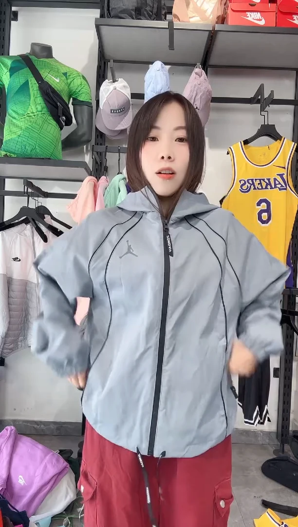 1613  编码 瑕疵款直播间过款为准 尺码 165L