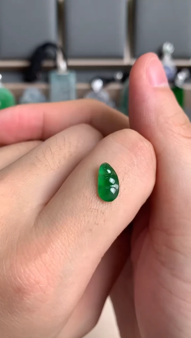 未镶嵌定制翡翠裸玉