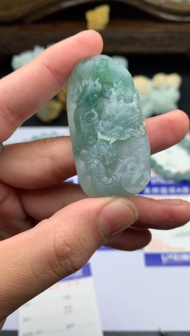 【闪购商品】定制翡翠未镶嵌龙牌