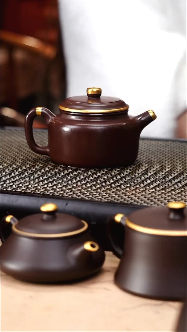 茶壶紫砂正***人四号井茄皮紫泥描金薄胎德钟160cc