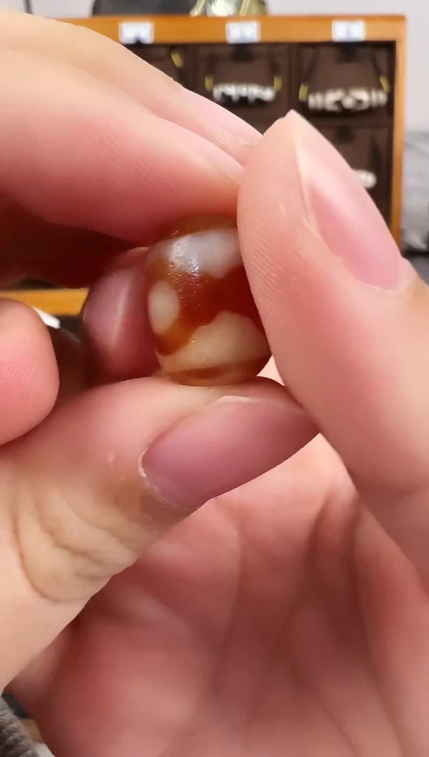 玛瑙/玉髓（覆膜）颈饰未镶嵌94.（微瑕）