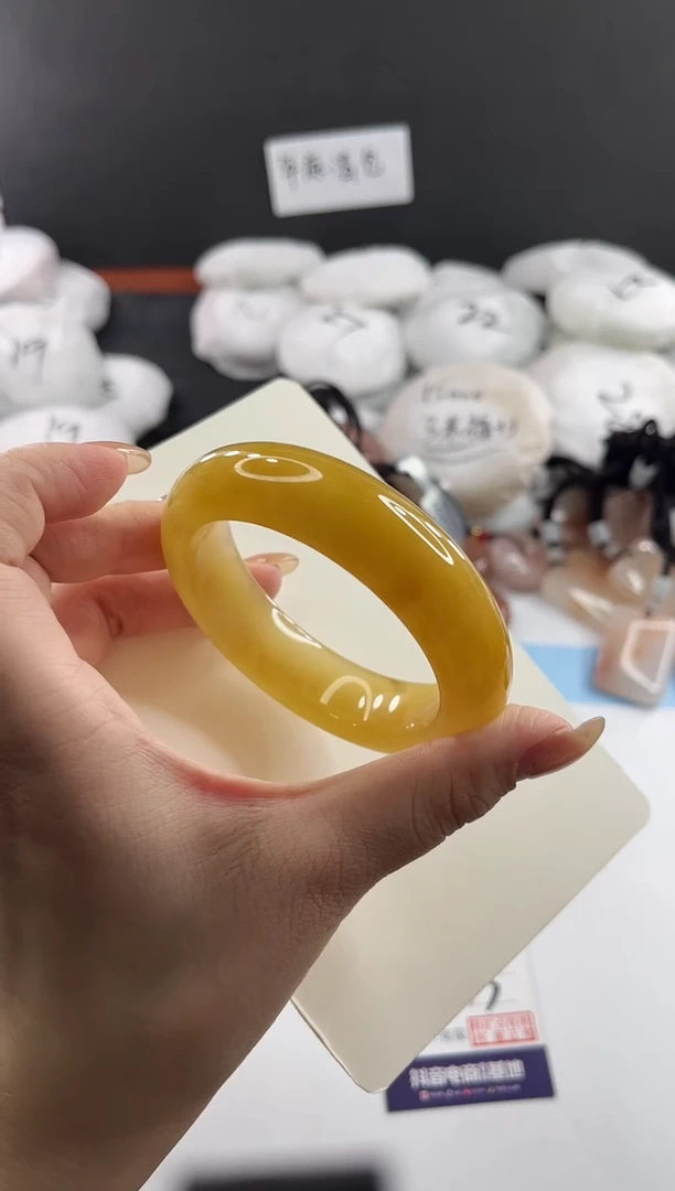 未镶嵌手镯石英质玉多样性发货V163