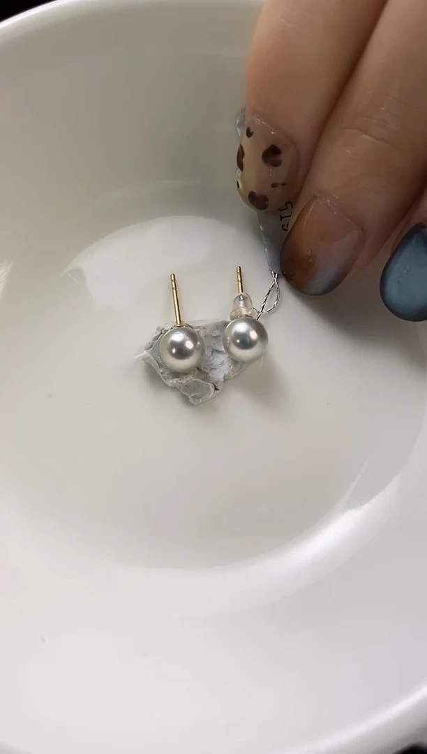 18K金镶嵌耳饰海水珍珠6-6.5真多麻耳饰