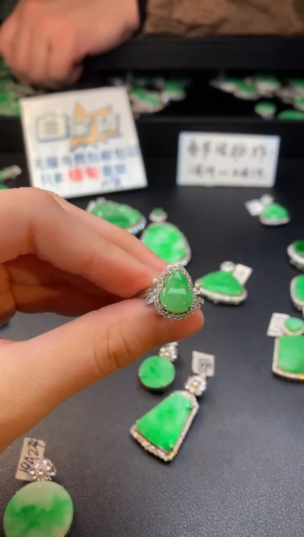 【闪购商品】翡翠戒指银S925镶嵌翡翠