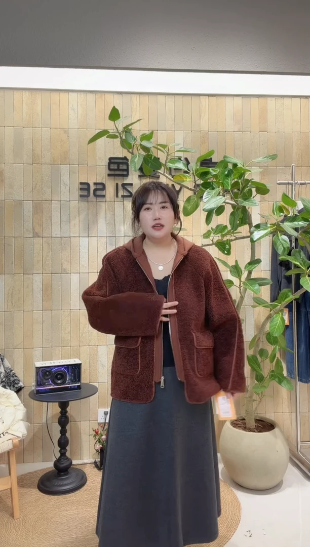 不退不换毛毛外套0206咖红