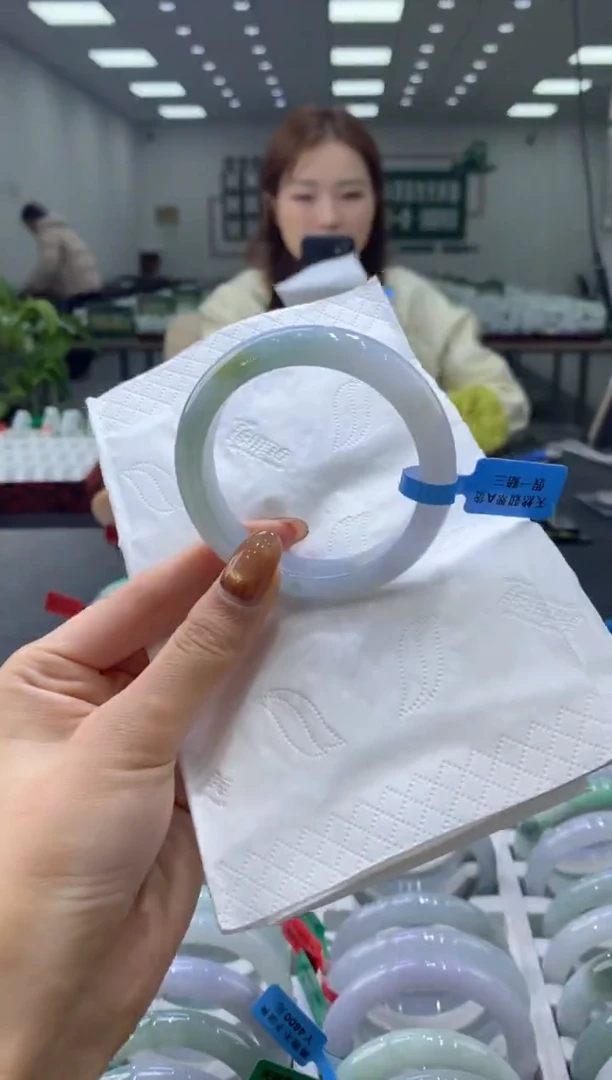 未镶嵌手镯翡翠星*?0042681