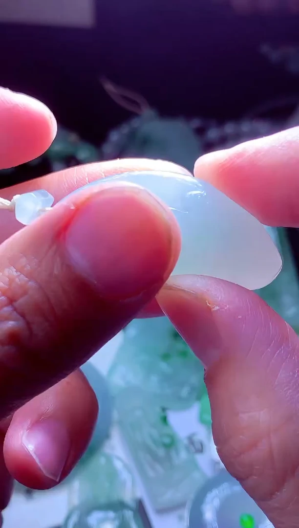 未镶嵌定制翡翠开*?翡翠毛货定制