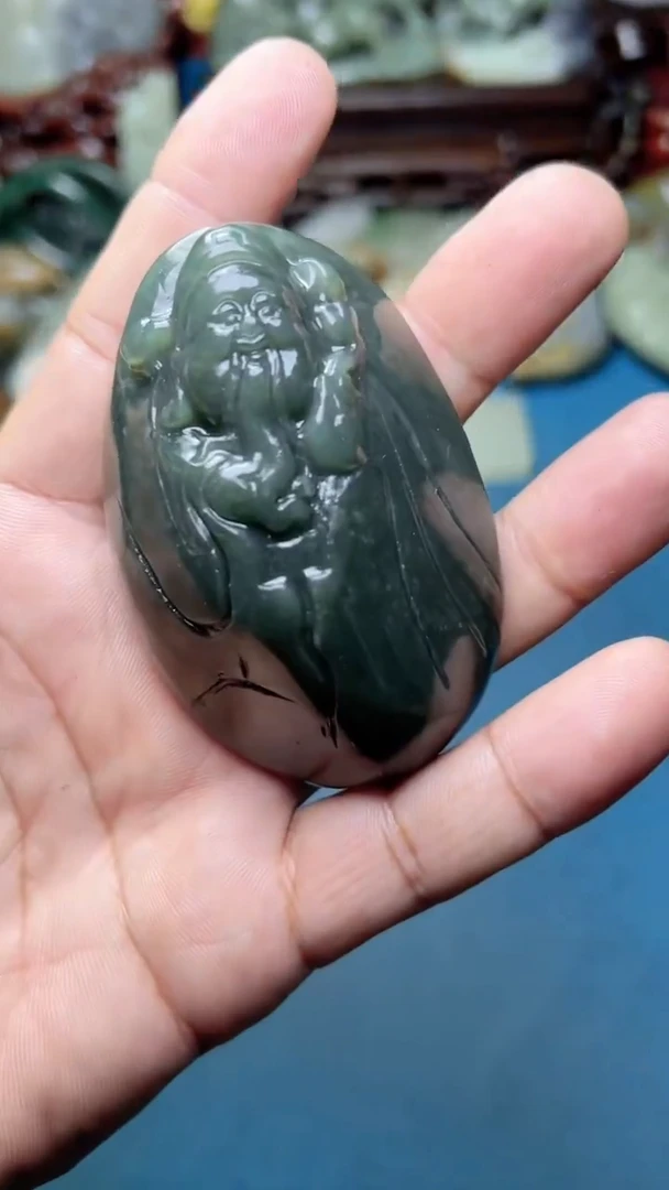 未镶嵌和田玉把件-