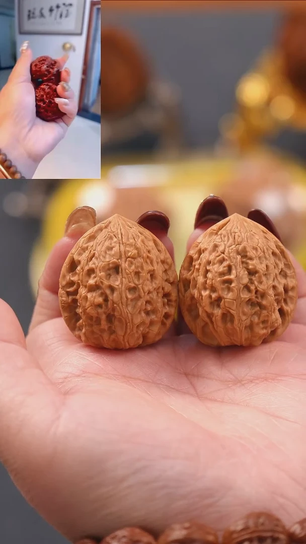 【闪购商品】文玩核桃吊坠33虎头王