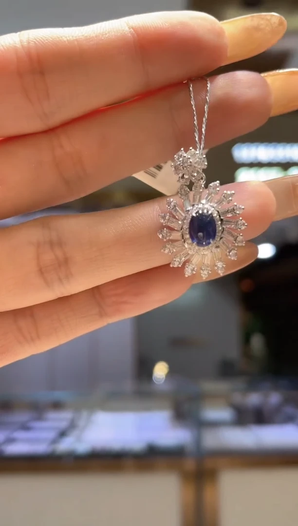 吊坠（不含链）蓝宝石18K金镶嵌   YB