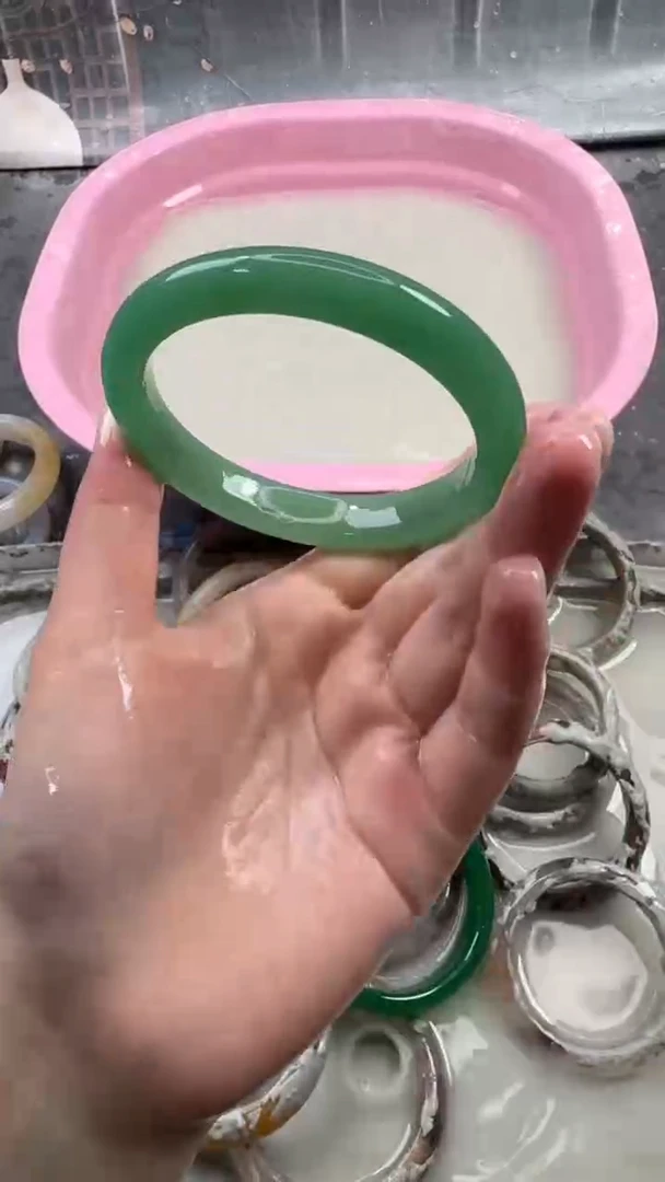 【闪购商品】石英质玉手镯未镶嵌59 6465