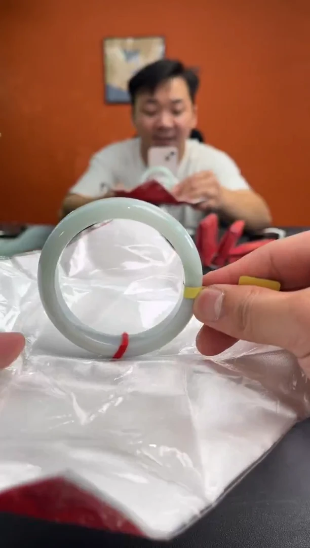 未镶嵌手镯翡翠56