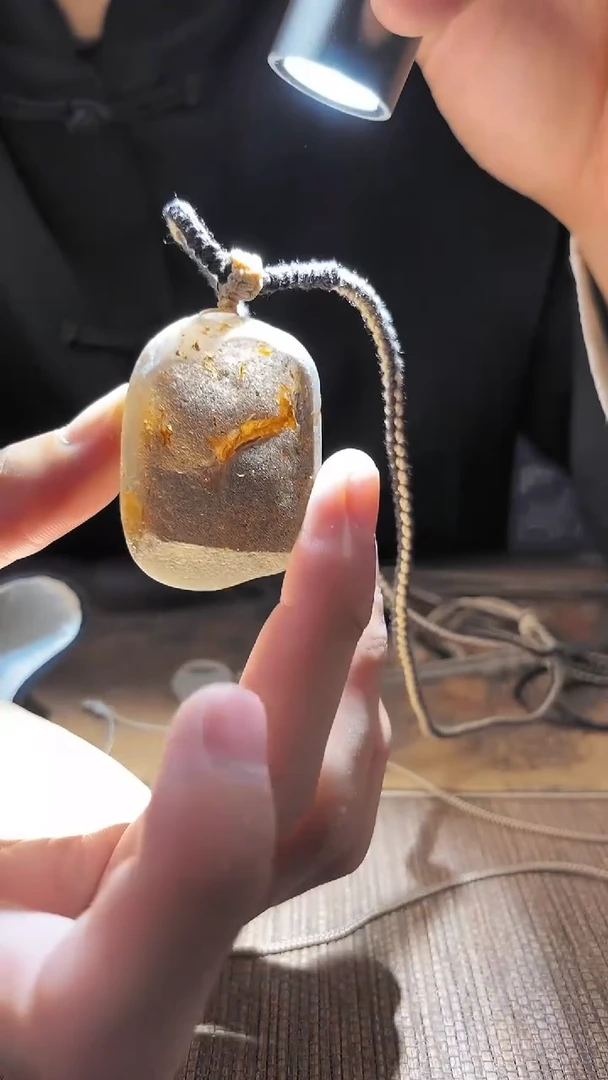未镶嵌吊坠(赠链)水晶水晶