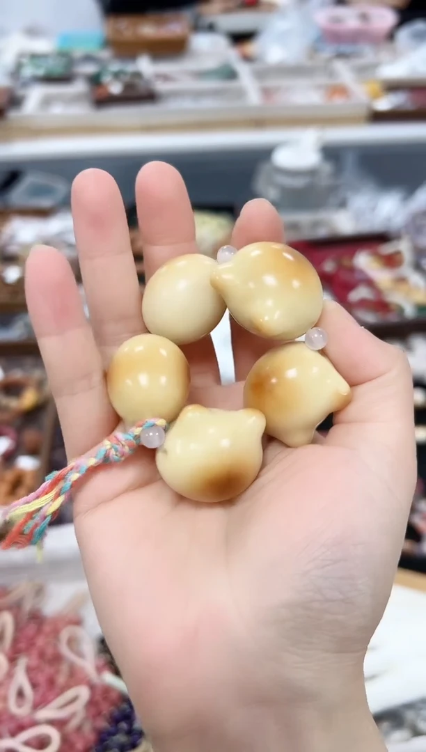 吊坠菩提根/象牙果F30YQC918000A-005