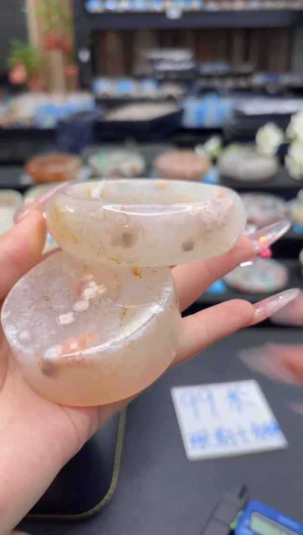 未镶嵌手镯石英质玉35(60圈赠送镯心)