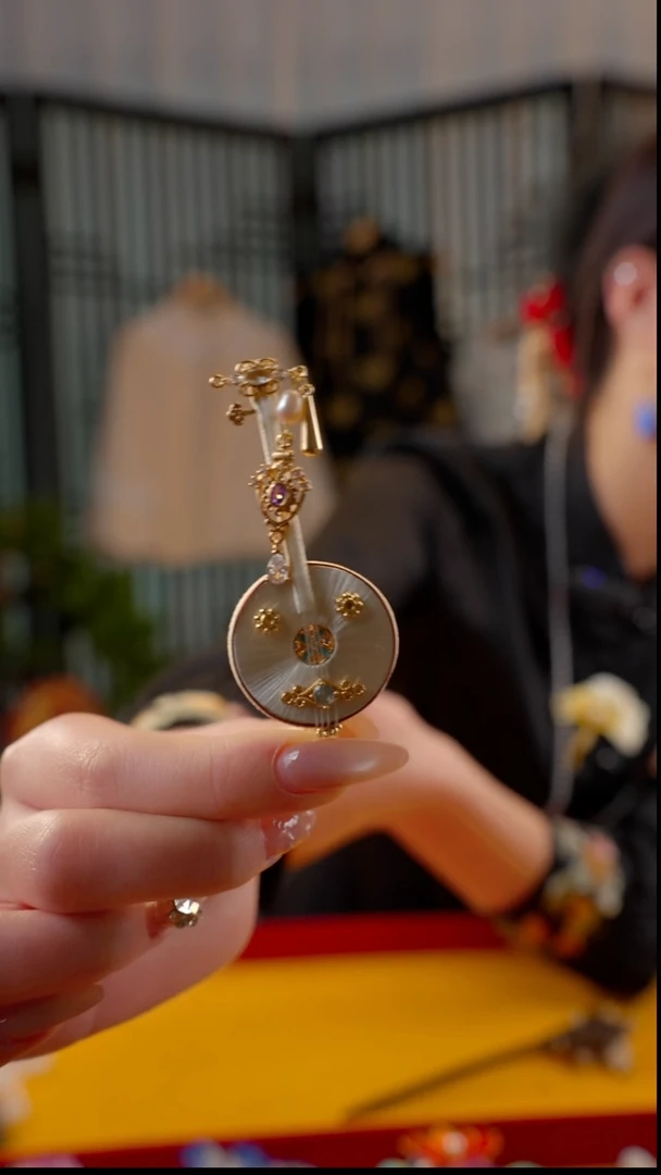 刺绣非遗苏绣绒花手工饰品